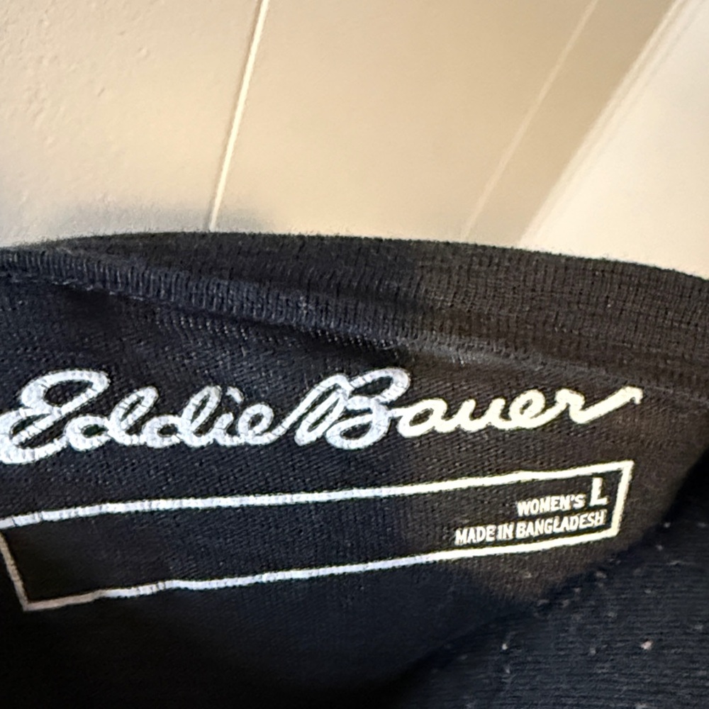 B14 Eddie Bauer Women’s Large Classic Black Short Sleeve Tee - Picture 2 of 5